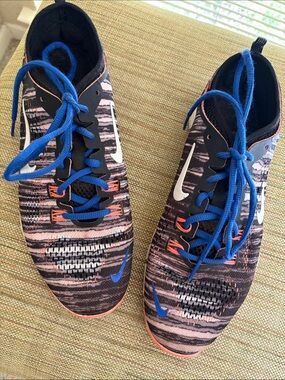 Nike Women's Multicolor Athletic Shoes with Blue Laces